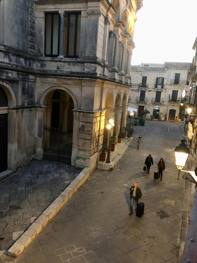 Il Sipario Palazzo Accolla Apartment Syracuse Bagian luar foto